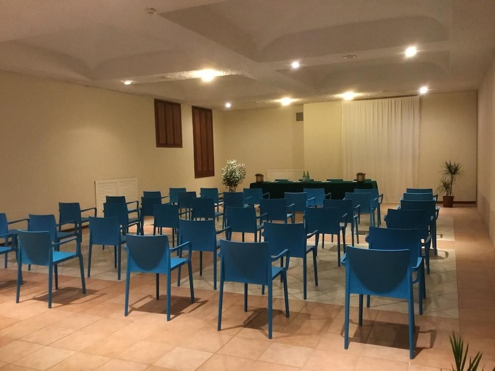 Due Lune Puntaldia & Golf Hotel