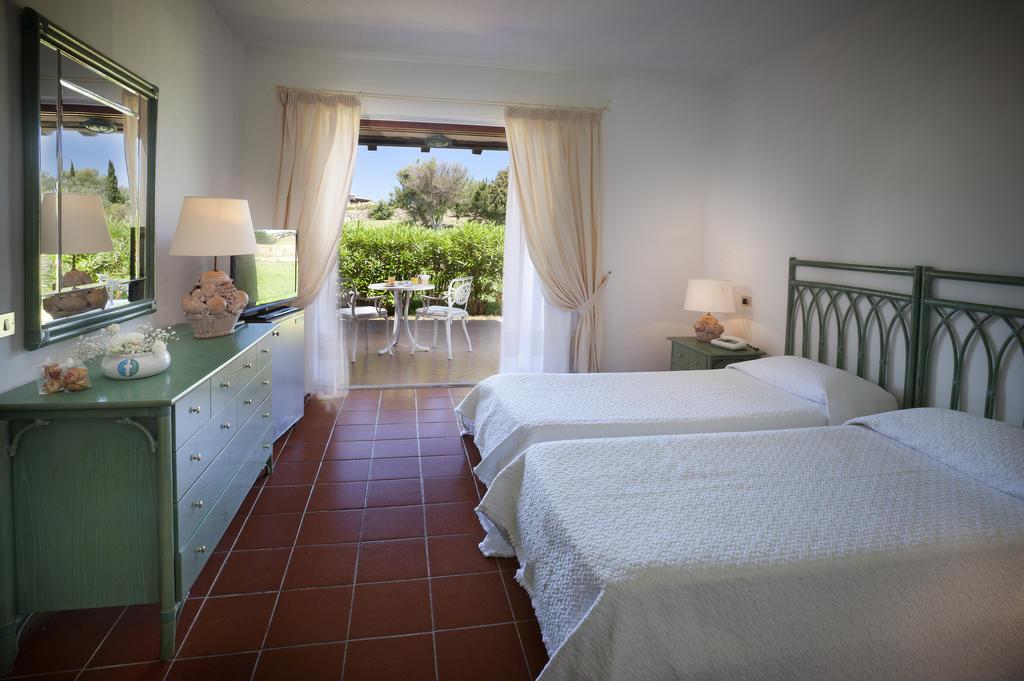 Due Lune Puntaldia & Golf Hotel San Teodoro (Sardinia)