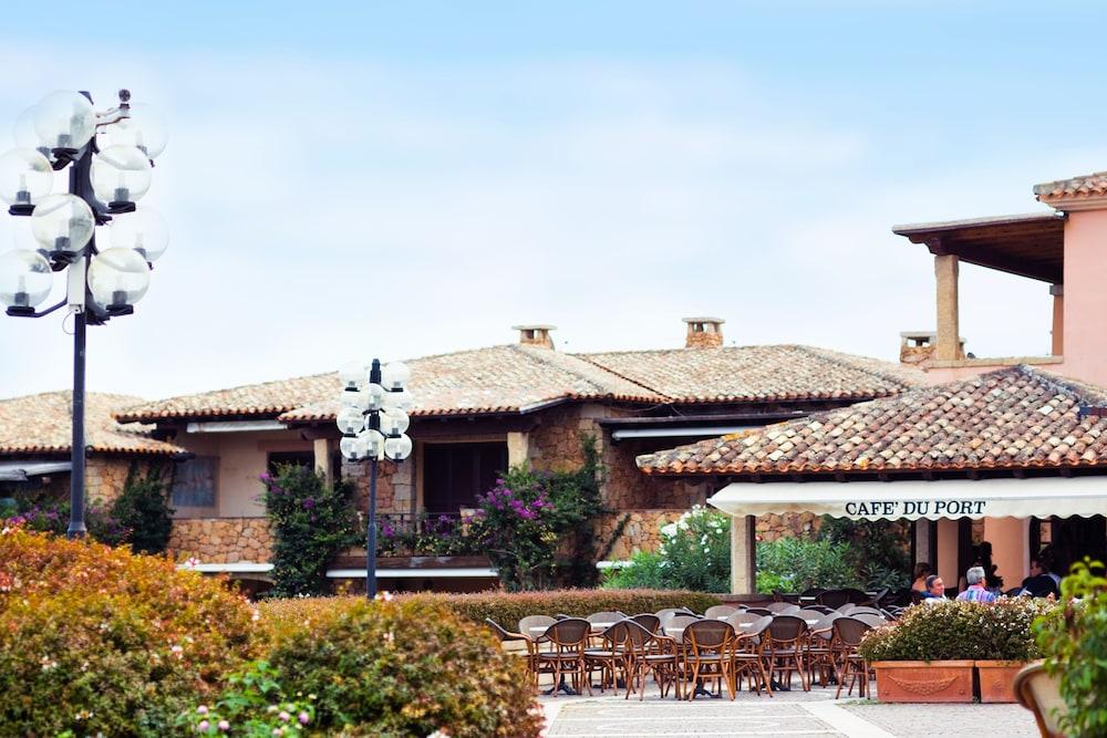 Due Lune Puntaldia & Golf Hotel 5*